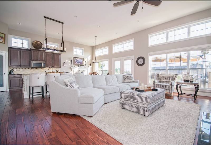 Property with Agent on Sidebar