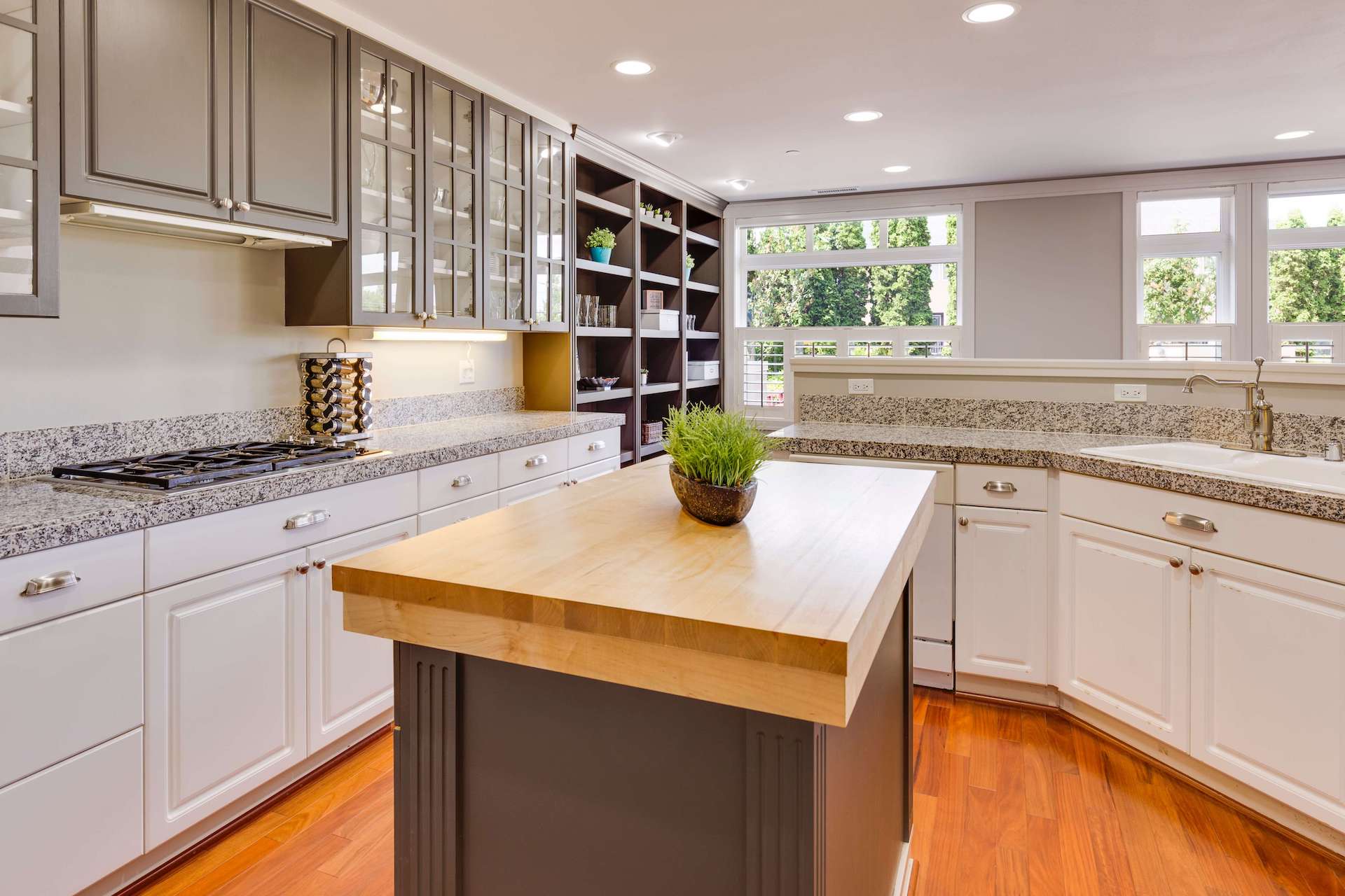 2 Rooms Apartment for Sale